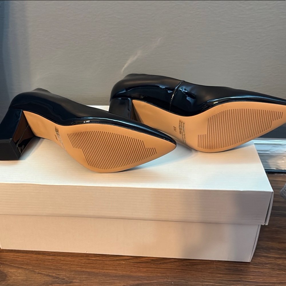 Abound Black Patent Leather Heels - Picture 3 of 4